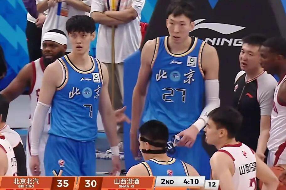 开云-北京男篮6分完败 周琦5+9伤退；山西末节逆转 张宁14分是关键先生