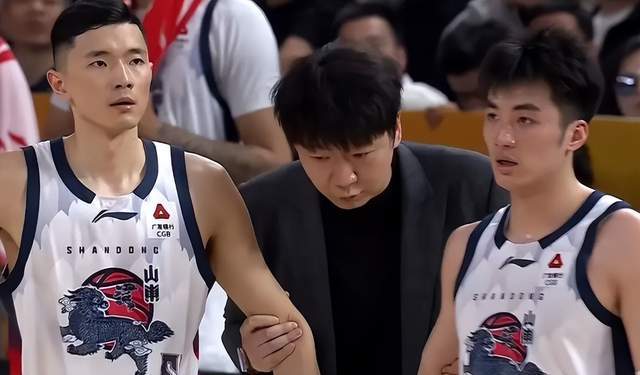 kaiyun-领头羊内线双核受伤，辽宁队锁定季后赛，山东2连败后遭遇新难题